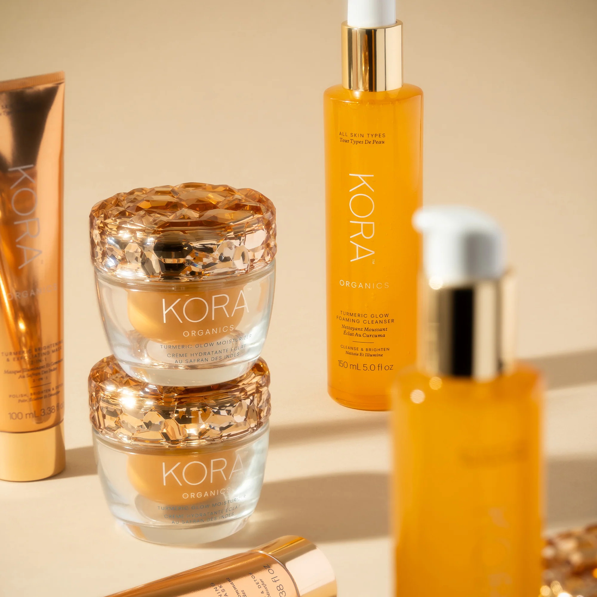Turmeric Glow Foaming Cleanser 6 Turmeric Glow Foaming Cleanser